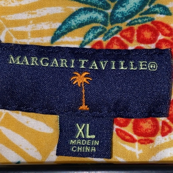 Margaritaville MENS size XL Yellow Red Pineapple Casual Button Down Shirt RAYON - Picture 2 of 12